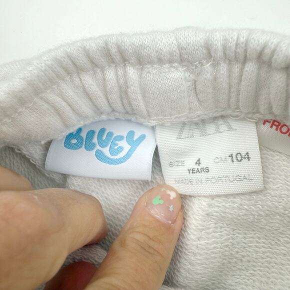 blank - Picture 5 of 7